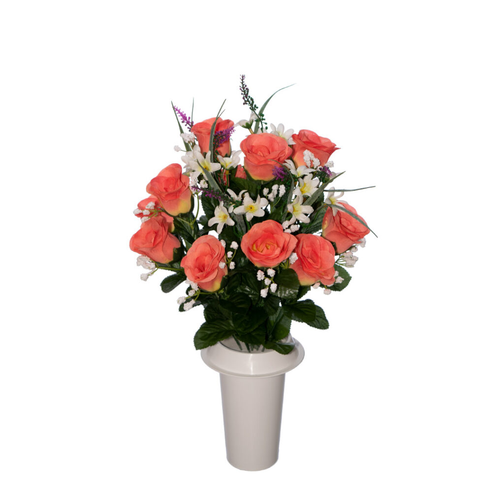 πλαστικά λουλούδια για μνήματα από σομόν μπουμπούκι τριαντάφυλλο σε λευκό βάζο